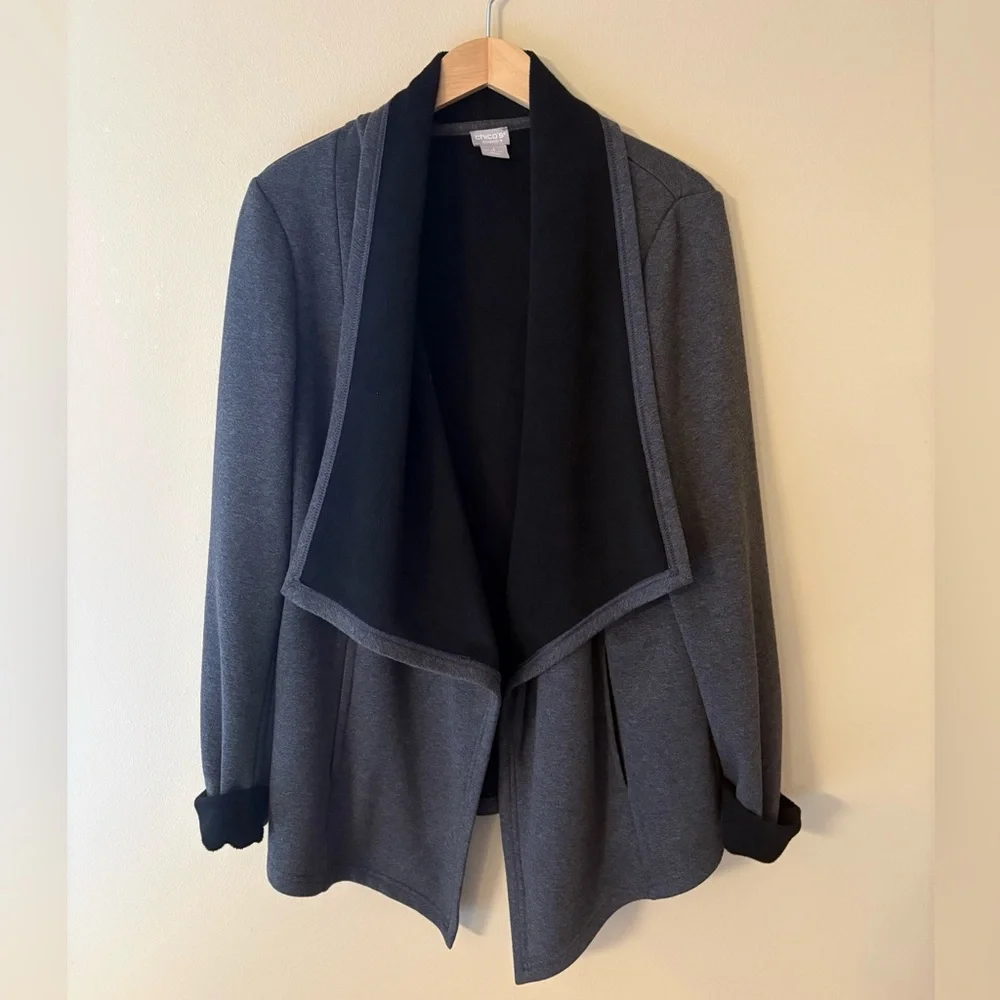 Chico's Zenergy Cardigan Jacket Size Large (2) in Excellent Condition - Picture 2 of 7